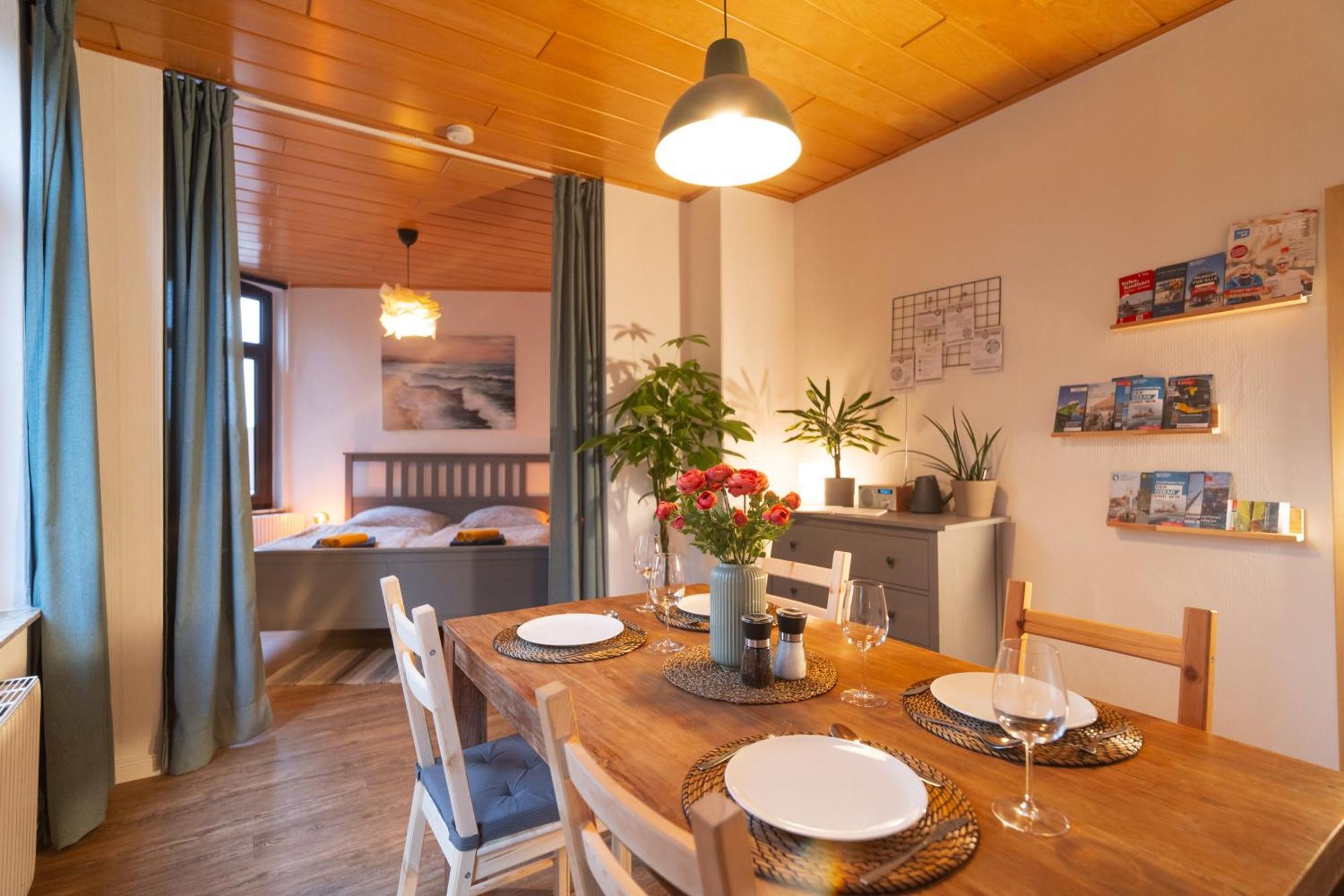 Das Blaue Tuerchen - Wohnung Mit Beamer Und Kicker Bremerhaven Extérieur photo